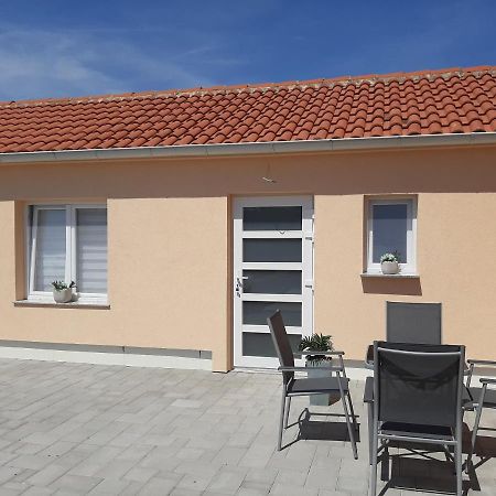 Ferienwohnung Nozret Paljuv Exterior foto